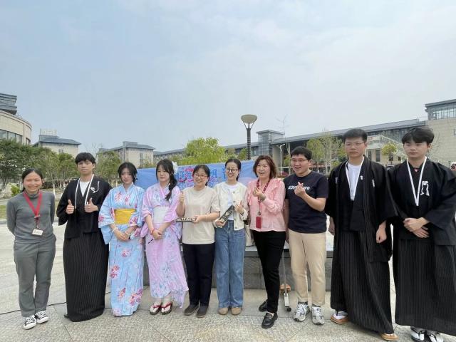 教师风采轮播图片5